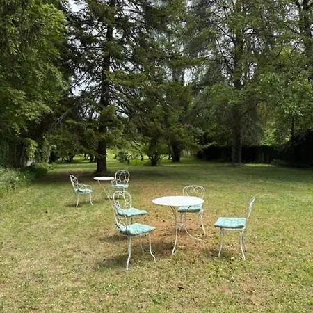 度假居 Manoir Du Portal - 24h Du Mans & Petit Dejeuner Noyen-sur-Sarthe