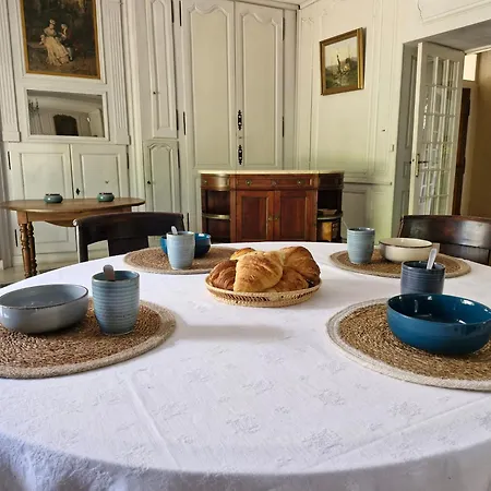Manoir Du Portal - 24h Du Mans & Petit Dejeuner 度假居