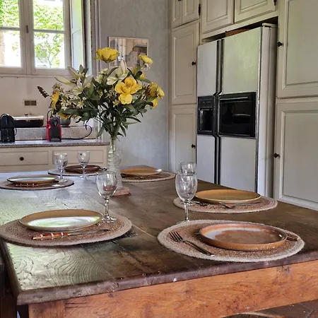 度假居 Manoir Du Portal - 24h Du Mans & Petit Dejeuner Noyen-sur-Sarthe